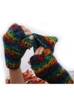 Hand knitted woolen hunter gloves from Nepal