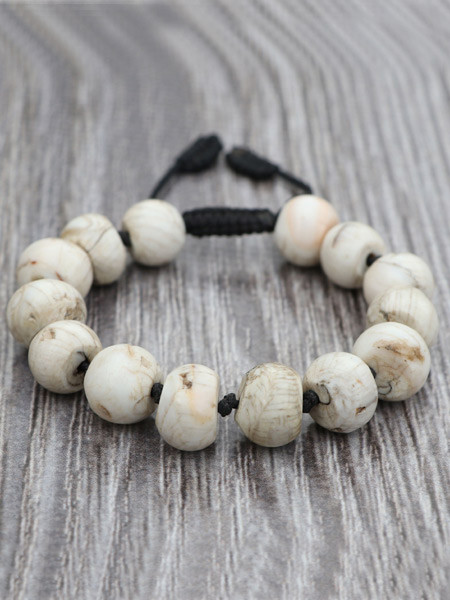 Hand Knotted Conch Shell Wrist Mala