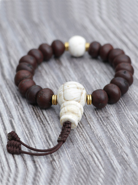 Conch Shell Bodhi Seed Wrist Bracelet
