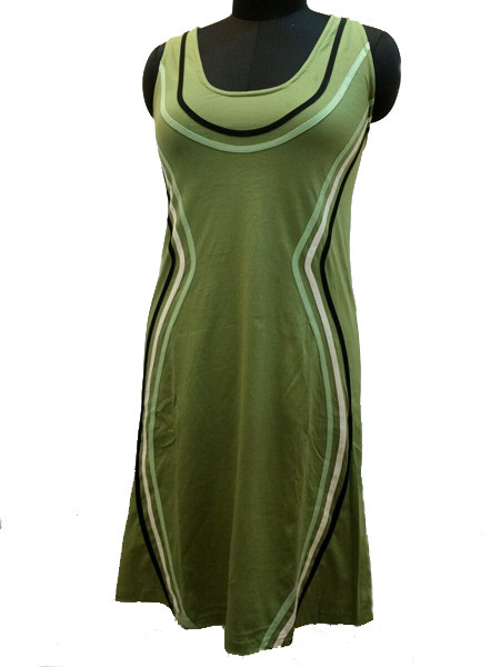 Curvaceous chic
